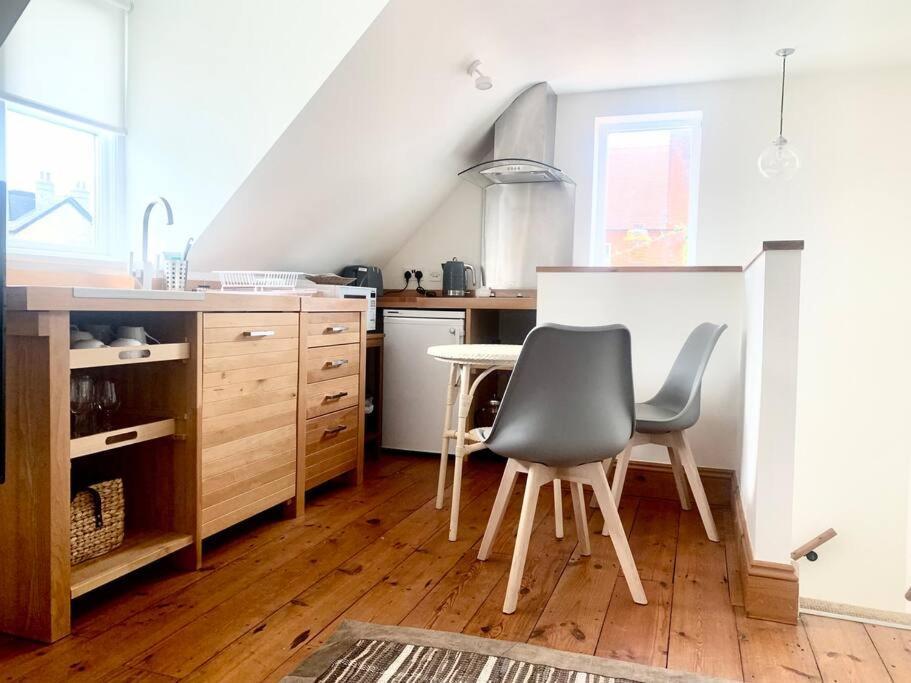 Delightful Ely House Bright And Warm With Cathedral View Apartamento Exterior foto