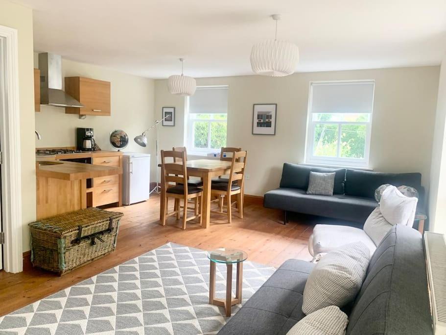 Delightful Ely House Bright And Warm With Cathedral View Apartamento Exterior foto
